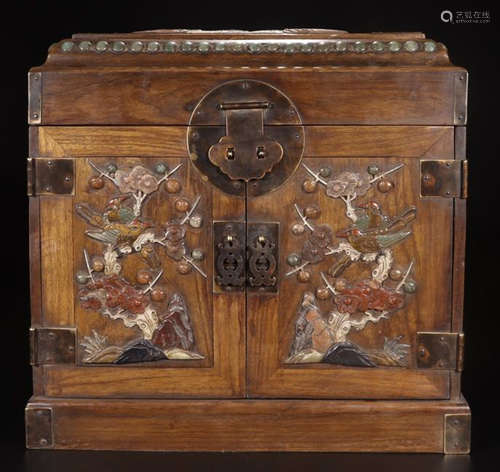 A HUANGHUALI WOOD CARVED GEM DECORATED BOX