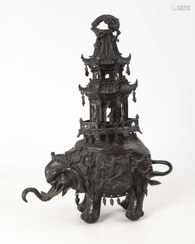 Räucherpagode Elefant.China, Bronze patiniert. Gesamt H 48 cm. Aufwändig gegossener und gravierter