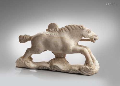 Sujet en marbre représentant un cheval. Chine,…