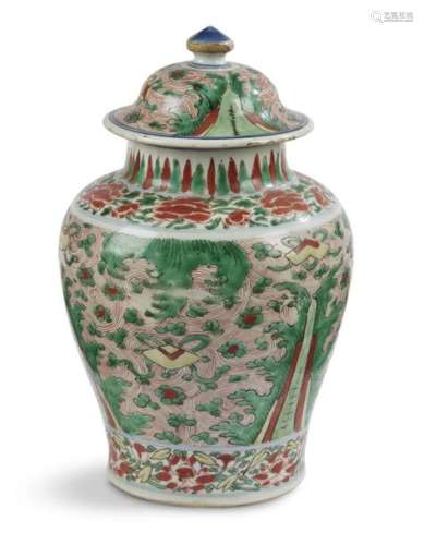 Chine Potiche couverte en porcelaine à décor polyc…