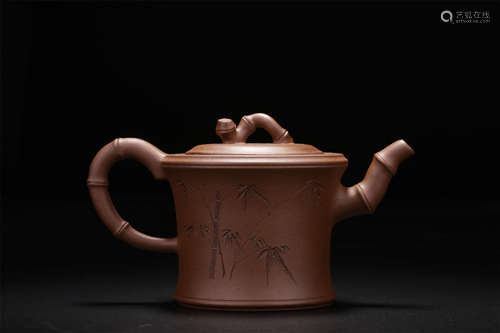 CHINESE YIXING ZISHA CLAY TEA POT