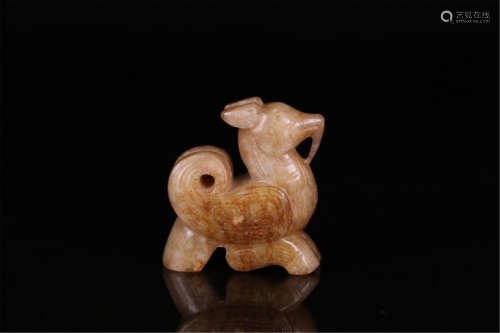 CHINESE ANCIENT JADE COUCHING BEAST ZHOU DYNASTY