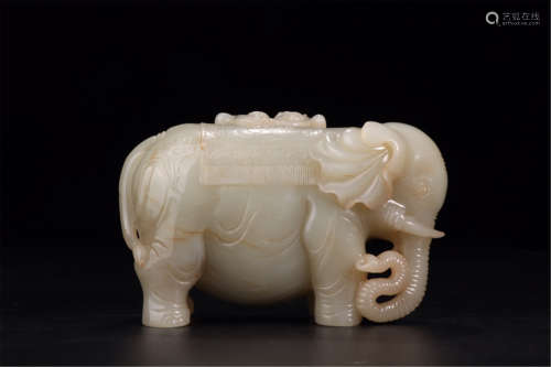 CHINESE CELADON JADE ELEPHANT TABLE ITEM