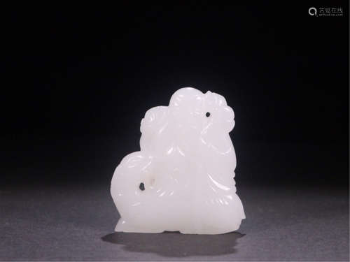 CHINESE WHITE JADE CARVED TABLE ITEM