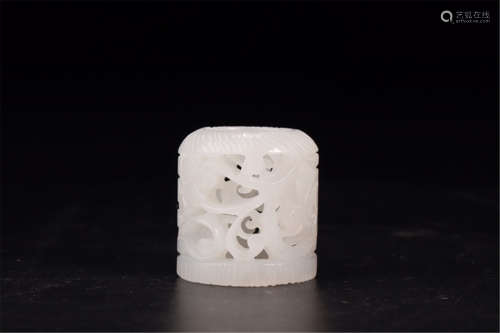 CHINESE WHITE JADE ARCHER'S RING