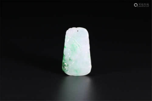 CHINESE JADEITE PENDANT