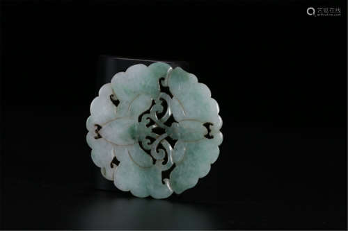 CHINESE JADEITE BUTTERFLY ROUND PLAQUE