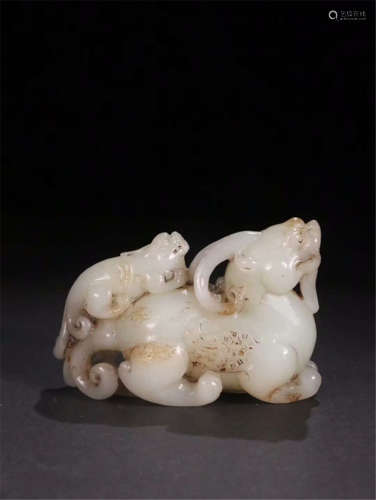 CHINESE WHITE JADE BEAST TABLE ITEM