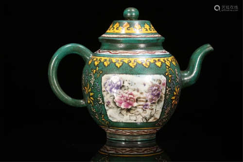 CHINESE COLOR PAINTED YIXING ZISHA CLAY TEA POT