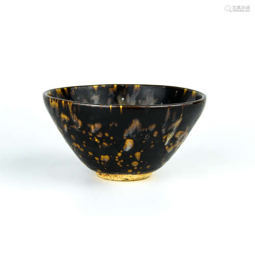 A Chinese Jizhou Porcelain Cup