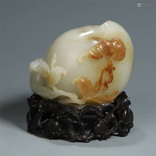 CHINESE JADE BAT AND PEACH TABLE ITEM ON ROSEWOOD BASE