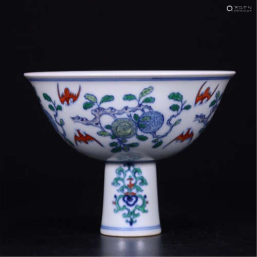 CHINESE PORCELAIN DOUCAI FLOWER STEM CUP