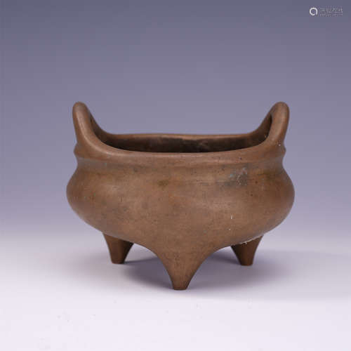 CHINESE BRONZE TRIPLE FEET ROUND CENSER