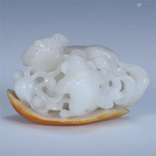CHINESE WHITE JADE LIONS TABLE ITEM