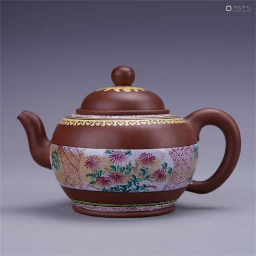 CHINESE COLOR PAINTED YIXING ZISHA CLAY TEA POT