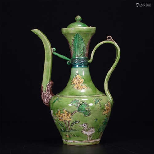 CHINESE PORCELAIN GREEN GLAZE LOTUS AND BIRD KETTLE