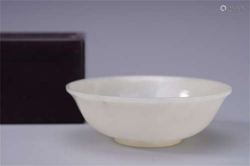 CHINESE WHITE JADE BOWL