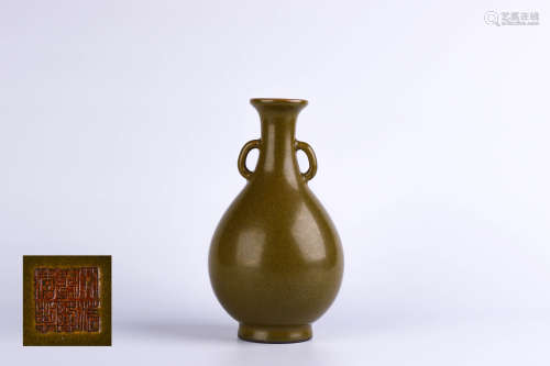 A Chinese Tea-Dust Glazed Porcelain Vase