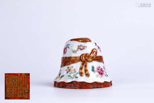 A Chinese Famille-Rose Porcelain Brush Washer