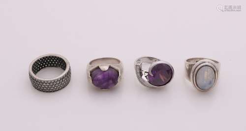 4 Zilveren ringen