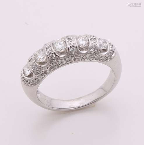 Witgouden ring met diamant