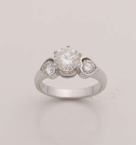 Witgouden ring met diamant