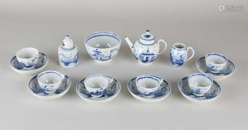 18e Eeuws miniatuur servies