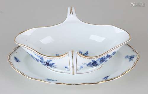 Antieke Meissen sauciere, 1920