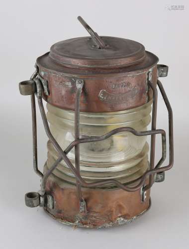 Antieke koperen scheepslamp, 1920