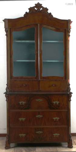 Noten kast met glasopbouw, 1870