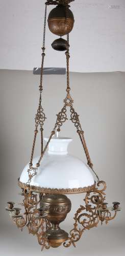 Antieke hangpetroleumlamp, 1900