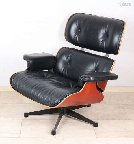 Chovi Les Eames zetel