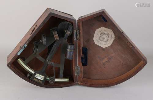Antieke Engelse sextant (nautisch instrument)