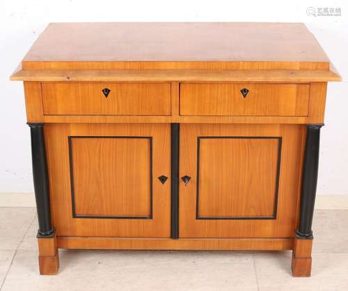 Duitse penant commode