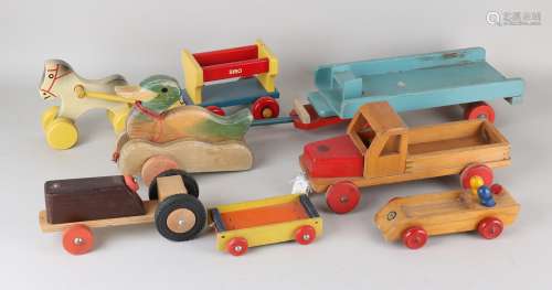 Lot houten speelgoed, 1950