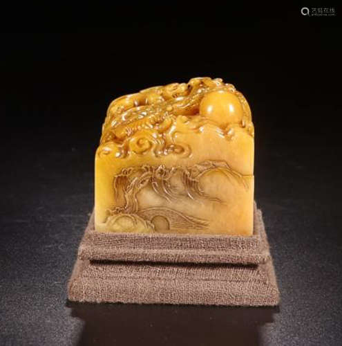 A TIANHUANG STONE DRAGON CARVED SQUARE SEAL