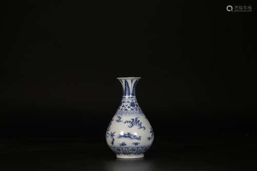 A BLUE WHITE VASE WITH CHARACTER PATTERN