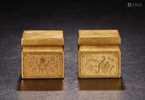 A GILT-BRONZE SQUARE PAPERWEIGHT
