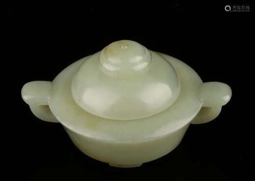 A HETIAN JADE DOUBLE EAR CENSER AND COVER
