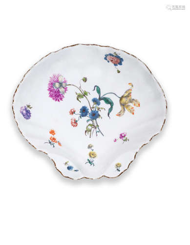 A Meissen shell-shaped dish, mid 18th century