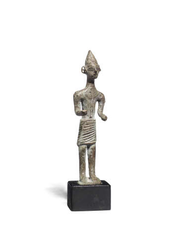 A Canaanite bronze figure