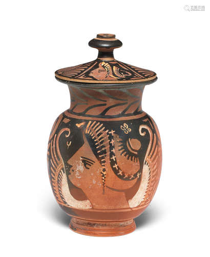 An Apulian red-figure lidded mug