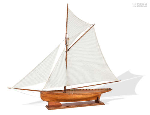 A 20th century 'Drascombe' Lugger model pond yacht