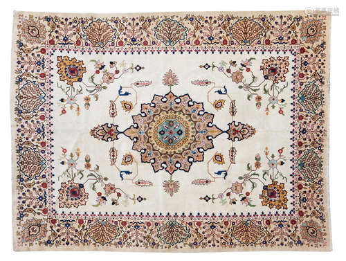 364cm x 285cm Tabriz carpet