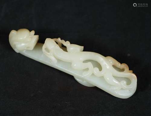 A Carved Jade Dragon Belt Hook