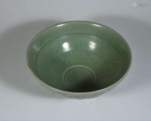 LongQuan Porcelain Flower Petal Bowl