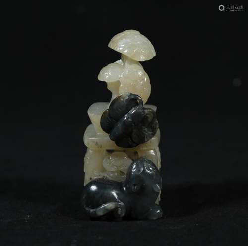 Carved Hetian Jade Figure of Cloud Fungus