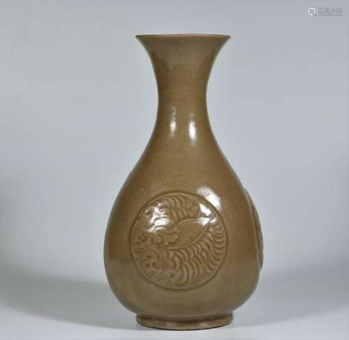 A YueYao Celadon Porcelain Vase