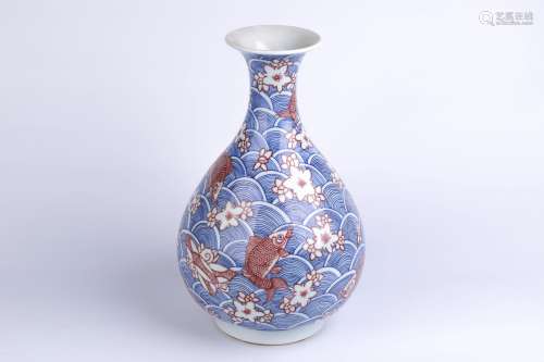 A Chinee Blue and White Porcelain Vase