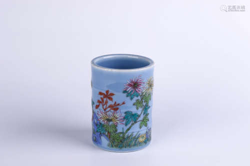 A Chinese Famille-Rose Porcelain Brush Pot